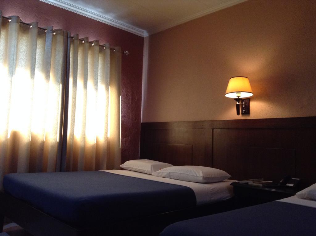 Miami Inn Cagayán de Oro Extérieur photo