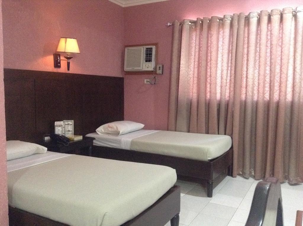 Miami Inn Cagayán de Oro Extérieur photo