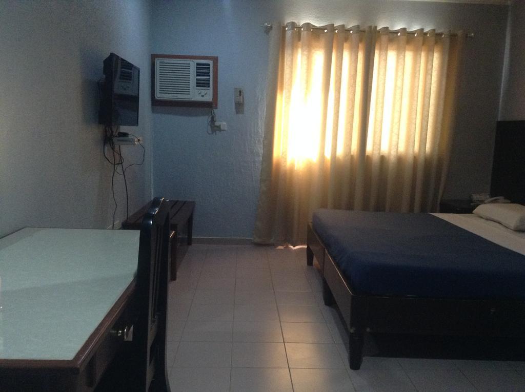Miami Inn Cagayán de Oro Extérieur photo