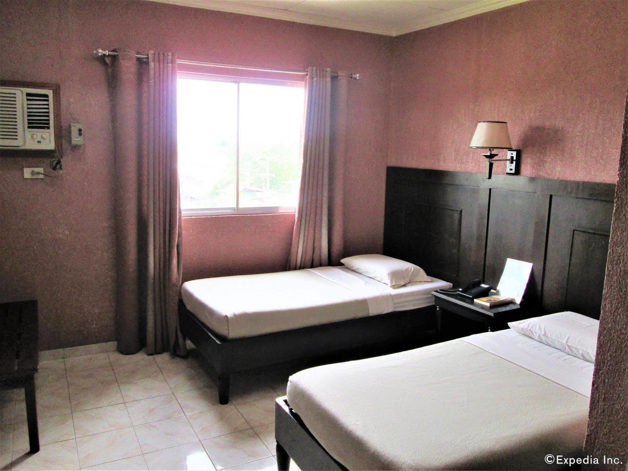 Miami Inn Cagayán de Oro Extérieur photo